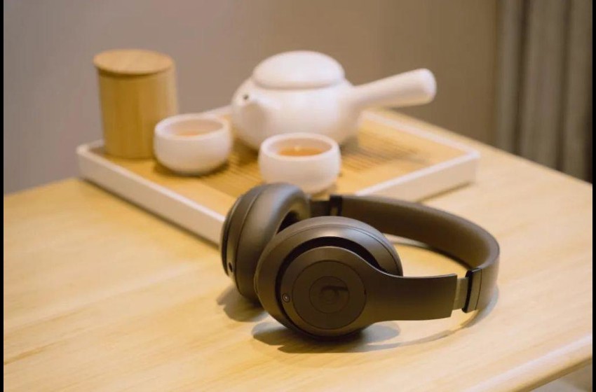 Beats Studio Pro 上手体验：比 AirPods 更「开放」的降噪耳机