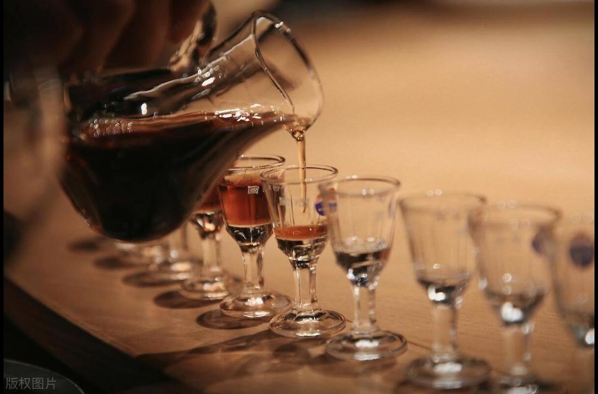 紫阙酒庄：探索与豪华生活相得益彰的顶级佳酿
