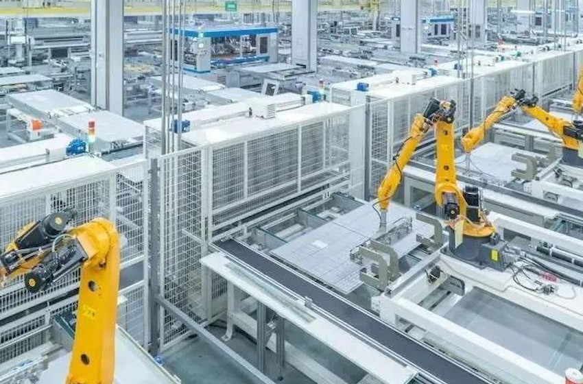 南京诞生的国产工业机器人“一哥”：在外资品牌夹击下，年销1.8万台