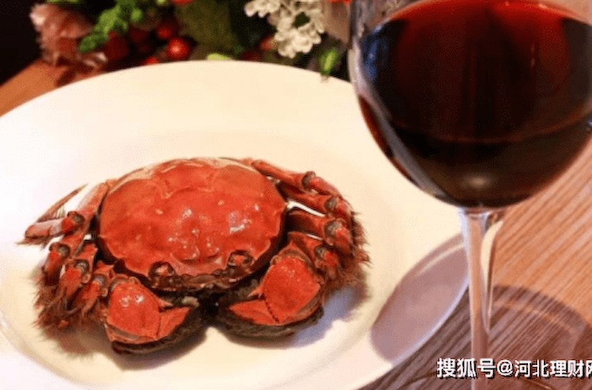 京津冀在线网：“螃蟹配酒，越喝越有” 大闸蟹加美酒，金秋时节最佳拍档