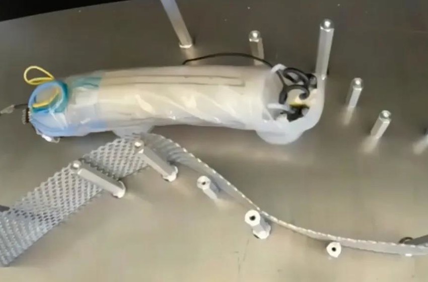 研究人员开发新型仿生检修工具，以“蠕虫姿态”维修飞机发动机
